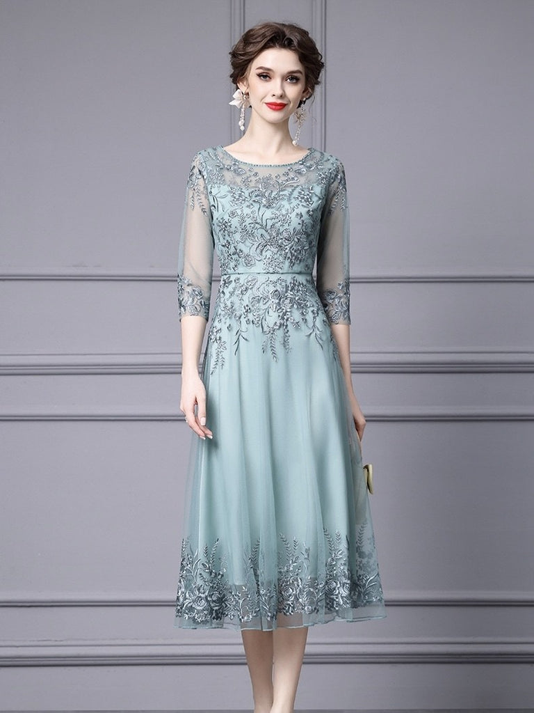 Lace Dress W/ Embroidery