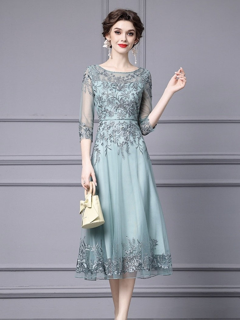 Lace Dress W/ Embroidery