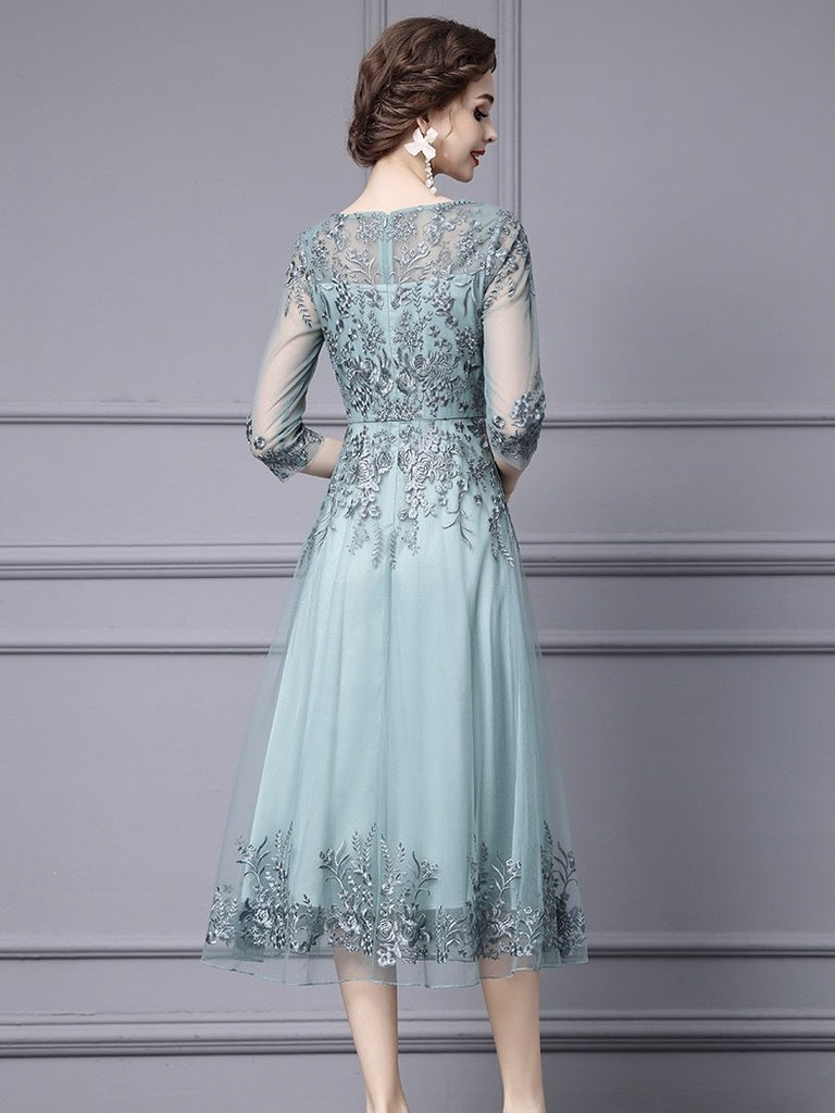 Lace Dress W/ Embroidery
