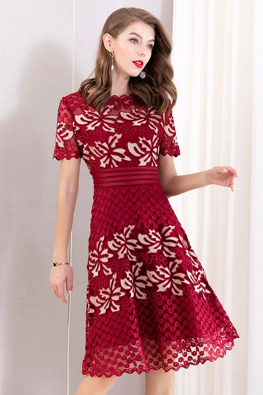 Color Contrast Floral Lace Dress