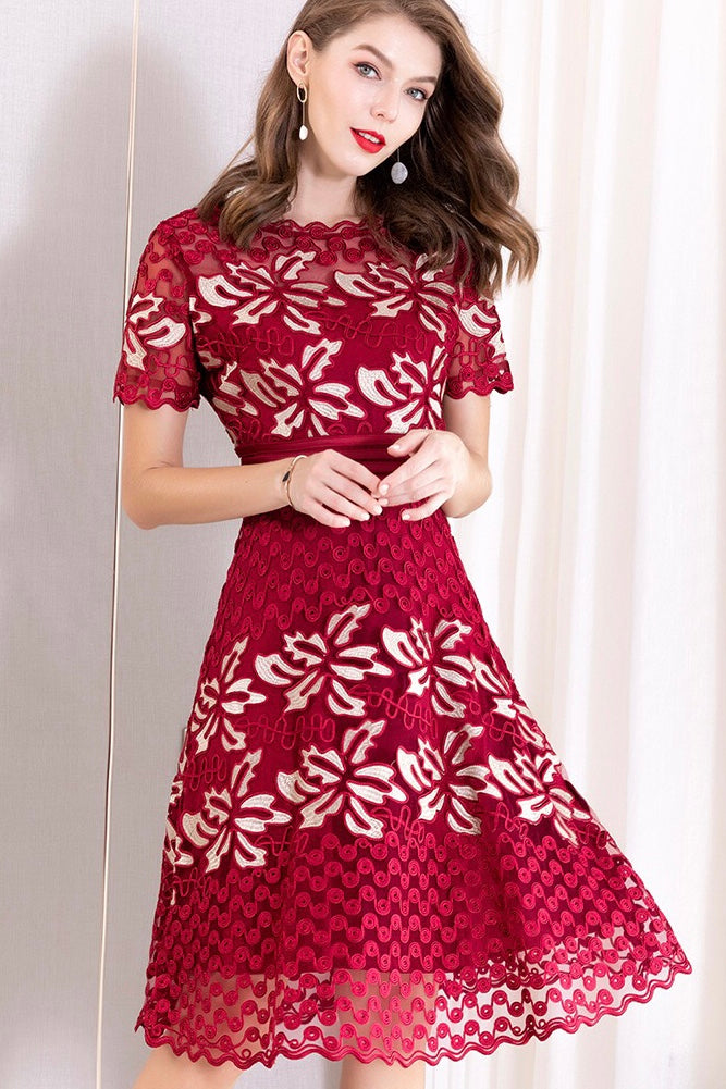 Color Contrast Floral Lace Dress