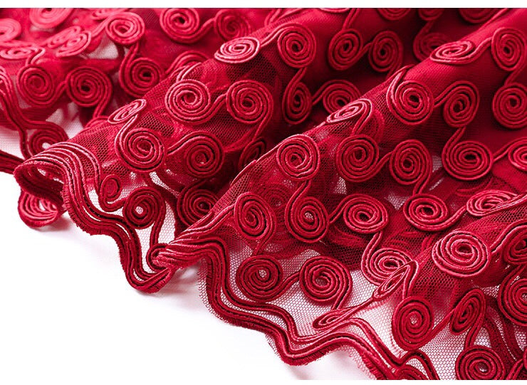 Color Contrast Floral Lace Dress