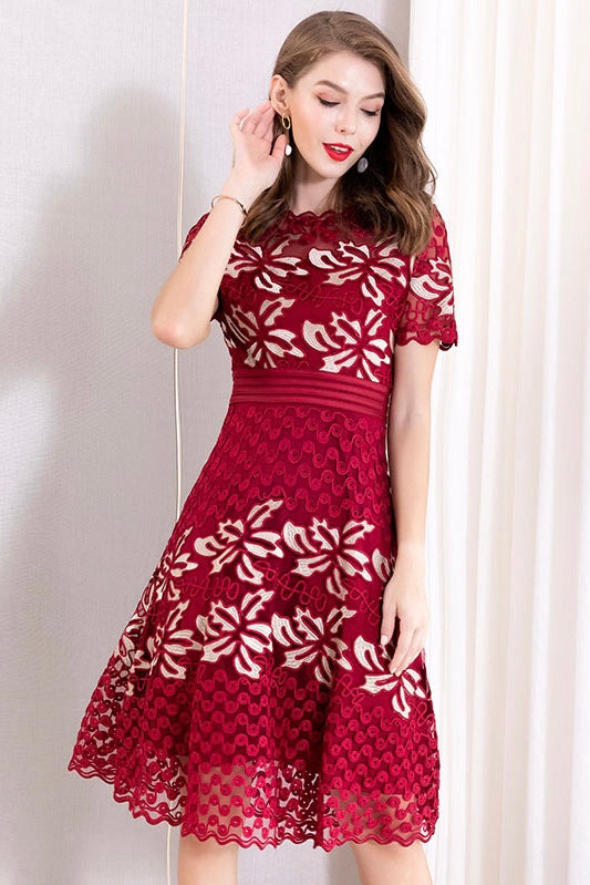Color Contrast Floral Lace Dress