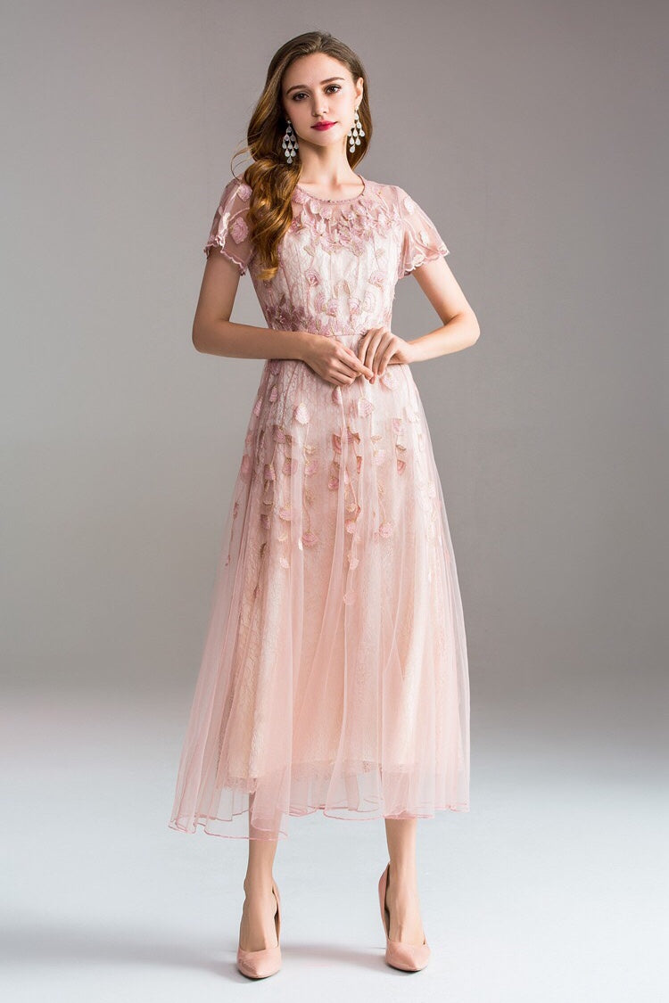 Lace Maxi Dress W/ Beads - Prom Dress Homecoming Dress L (US 6) Lace Maxi Dress W/ Beads - Prom Dress Homecoming Dress L (US 6)
