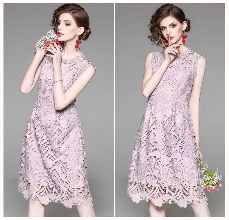 Elegant Lace Midi Dress