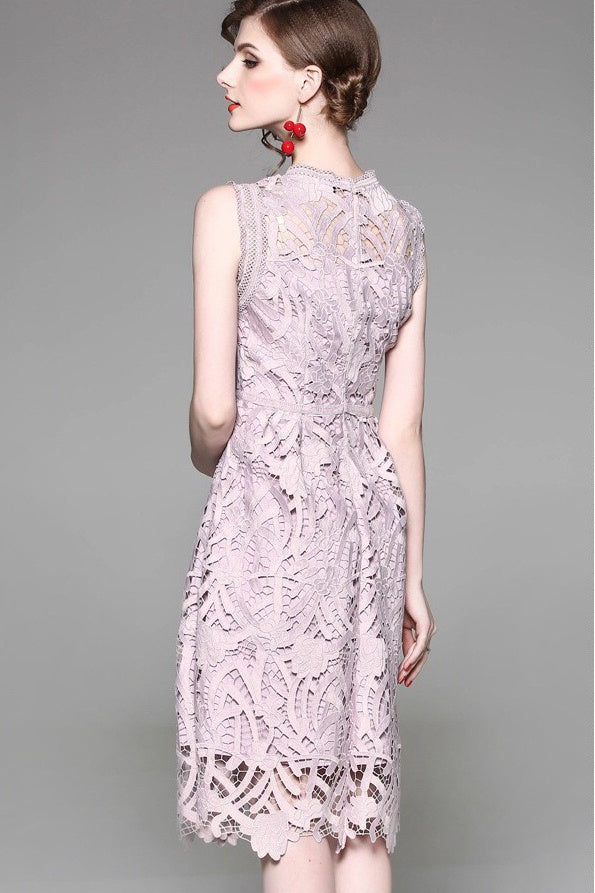 Elegant Lace Midi Dress