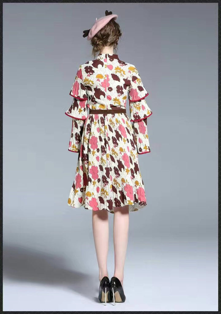 Floral Print Pleated Dress