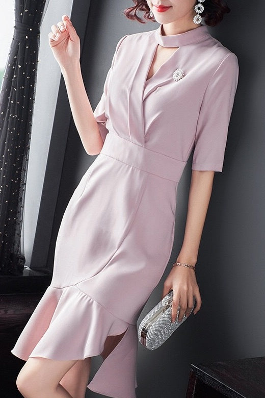 Keyhole Dress W/ Brooch