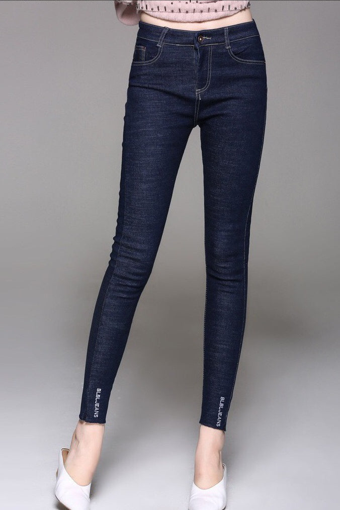 Modern Skinny Jeans Designed for Cold Weather