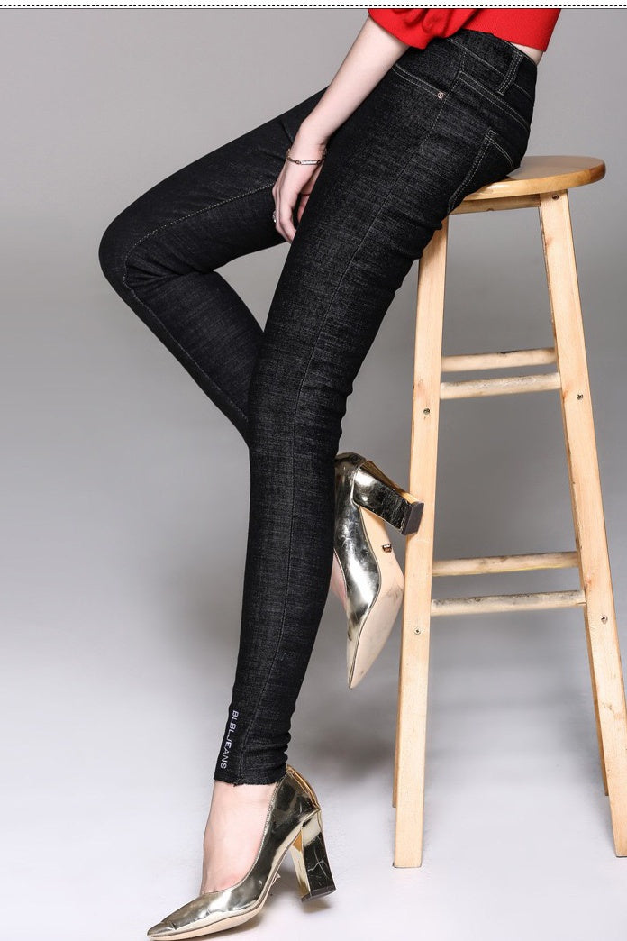 Modern Skinny Jeans Designed for Cold Weather